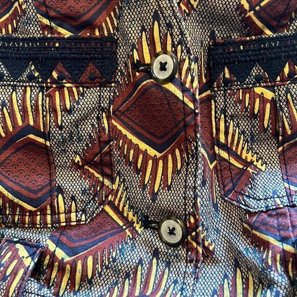 Elevenses tie front vest.   Size Sm - Picture 5 of 7